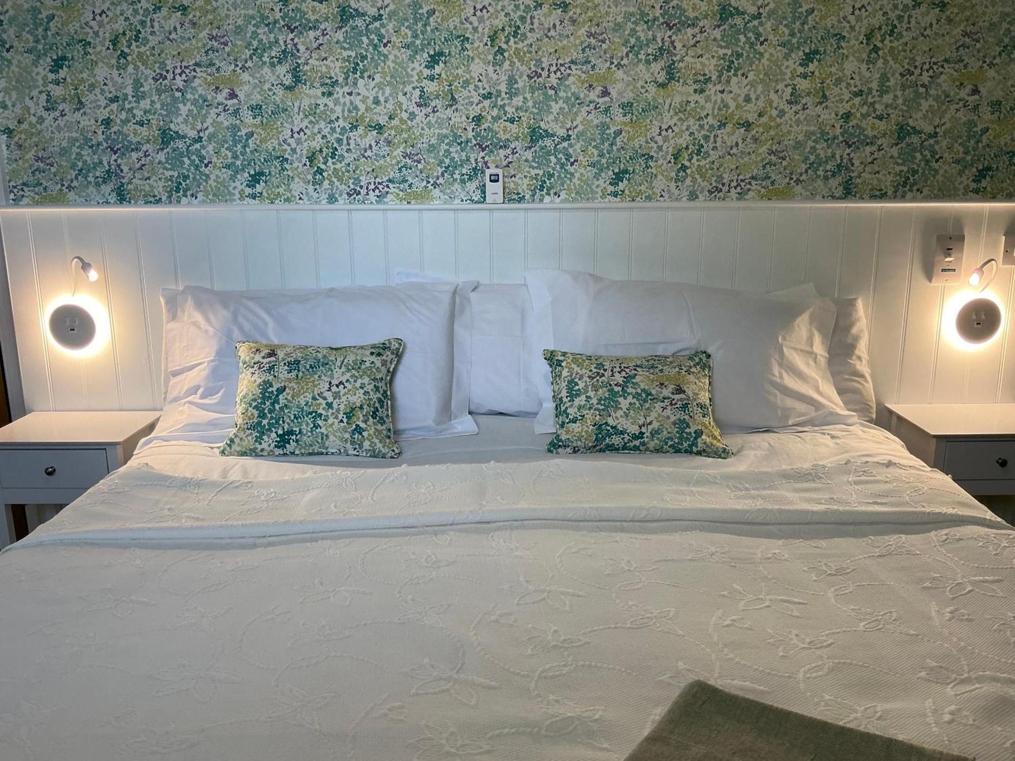 Hillcrest Bed & Breakfast 아이머스 외부 사진